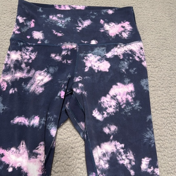 Lululemon Align High-Rise Crop 23"
Circulate Tie Dye Mineral Blue Multi size 8 - Picture 3 of 6